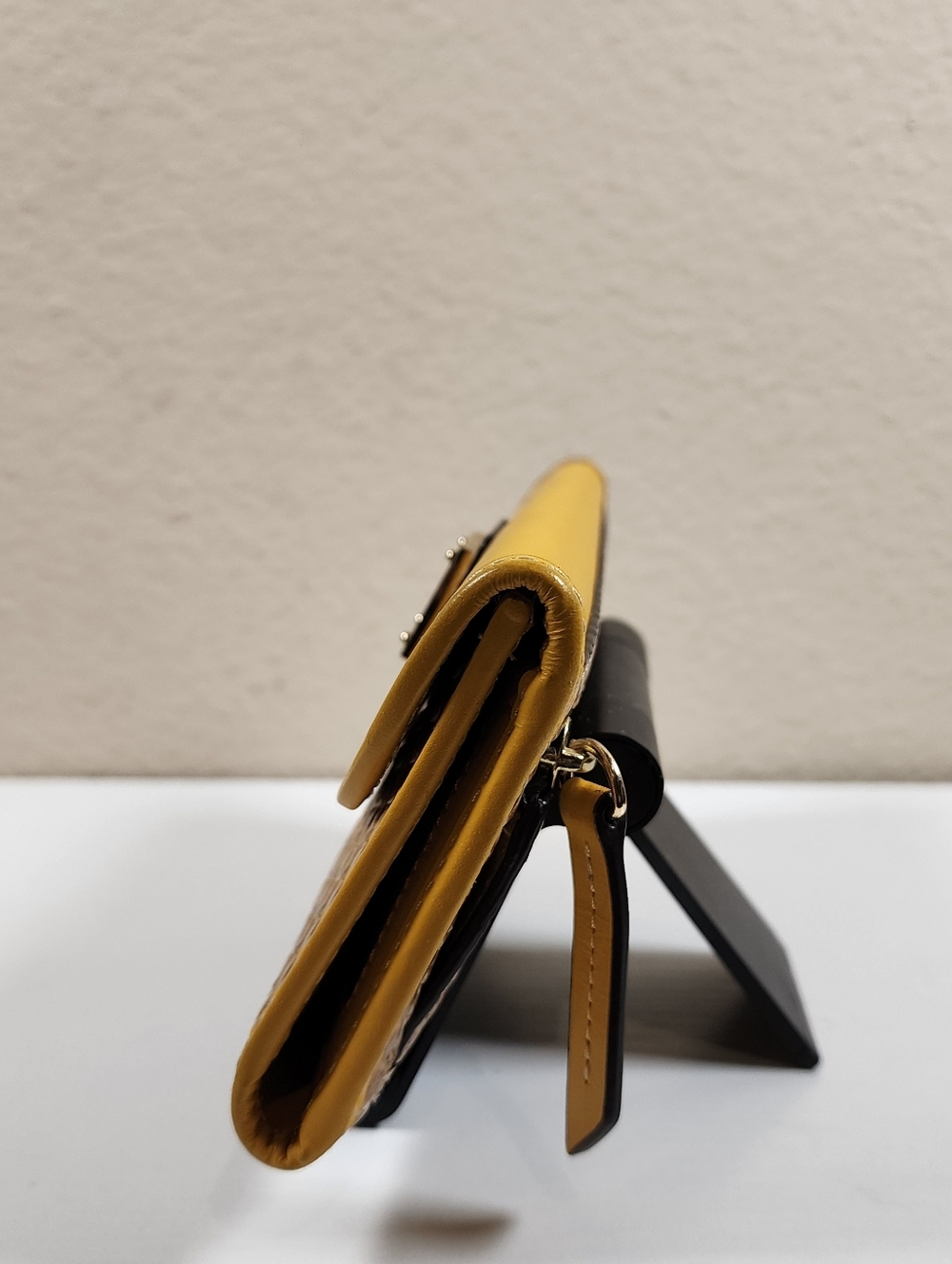 Dooney & Bourke Wallet - Picture 4 of 10